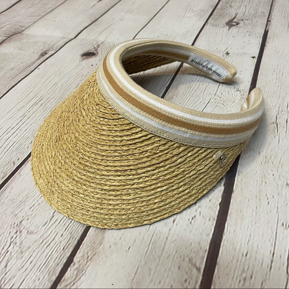 Helen Kaminski Accessories - Helen Kaminski Bianca classic slideon raffia visor